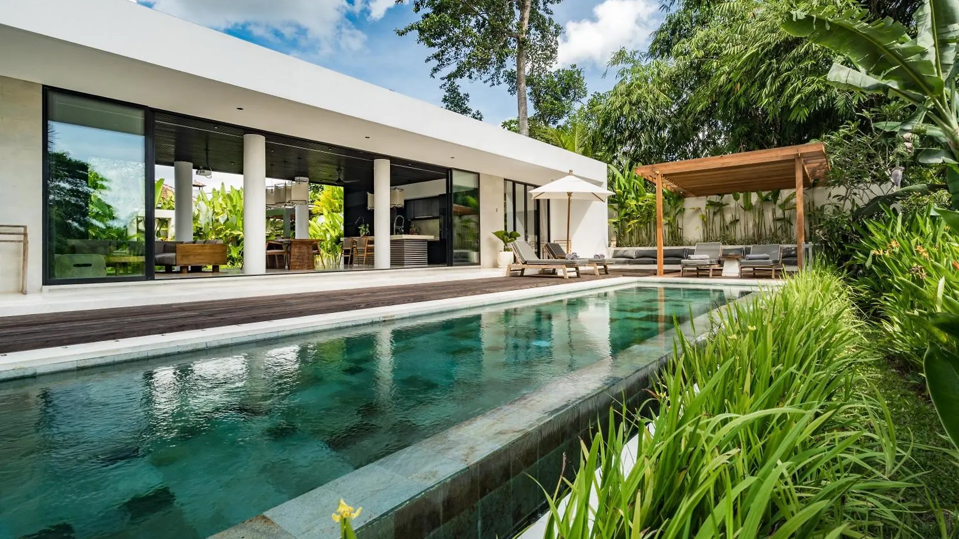 kontakty Villa Jungle Bliss By Balisuperhost